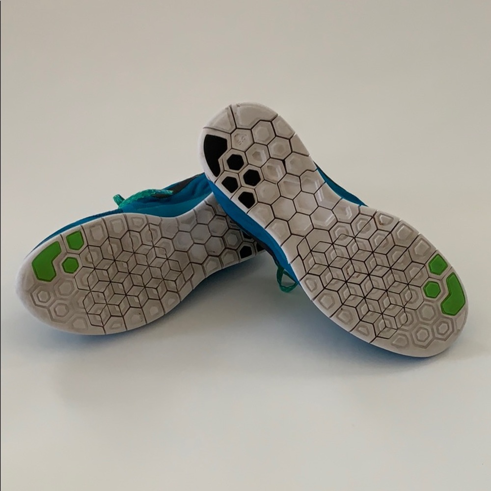 Nike - Picture 4 of 4